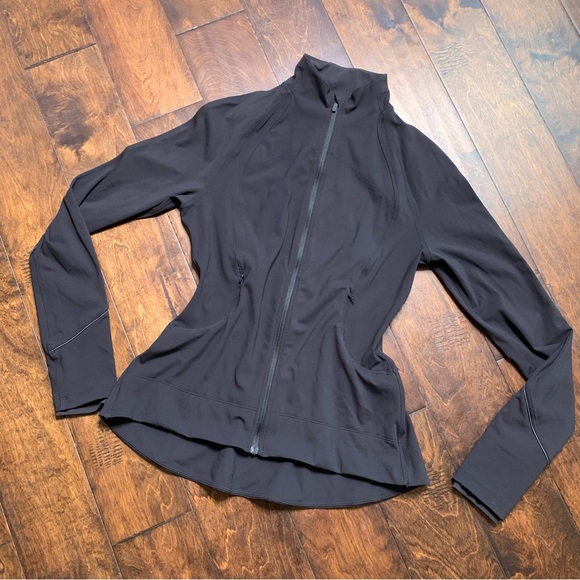 lululemon athletica Jackets & Blazers - Lululemon Zip Up Black Jacket Size 6